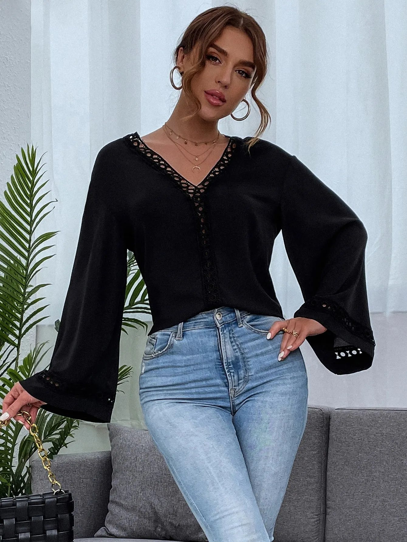 Elegant Plain Contrast Lace Long Sleeve V Neck Regular Blouse