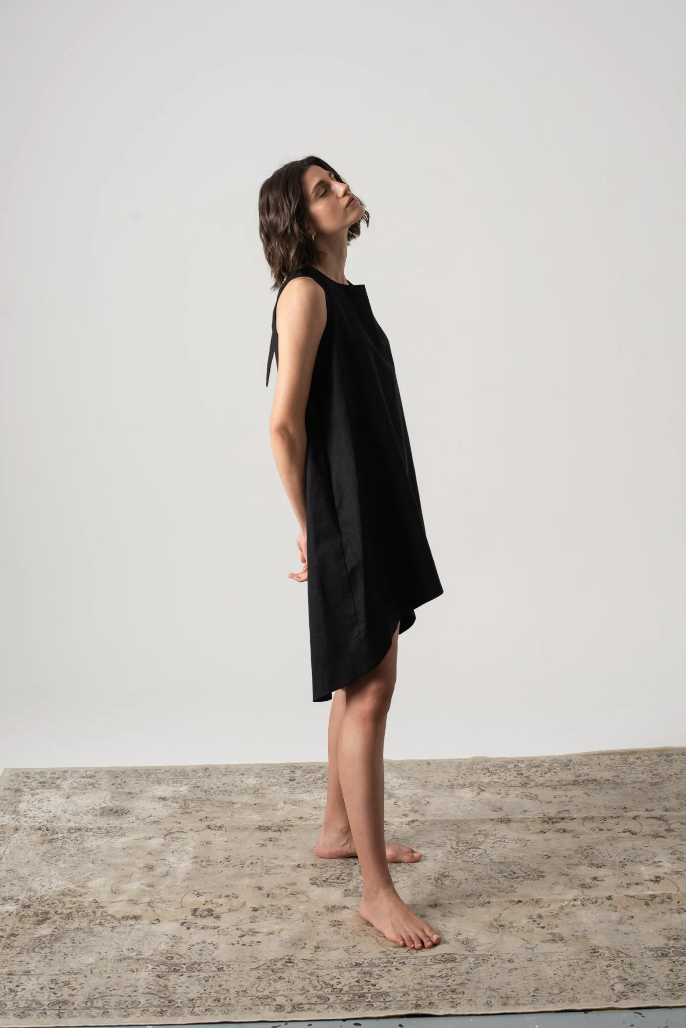 Illya Linen Midi Dress Black