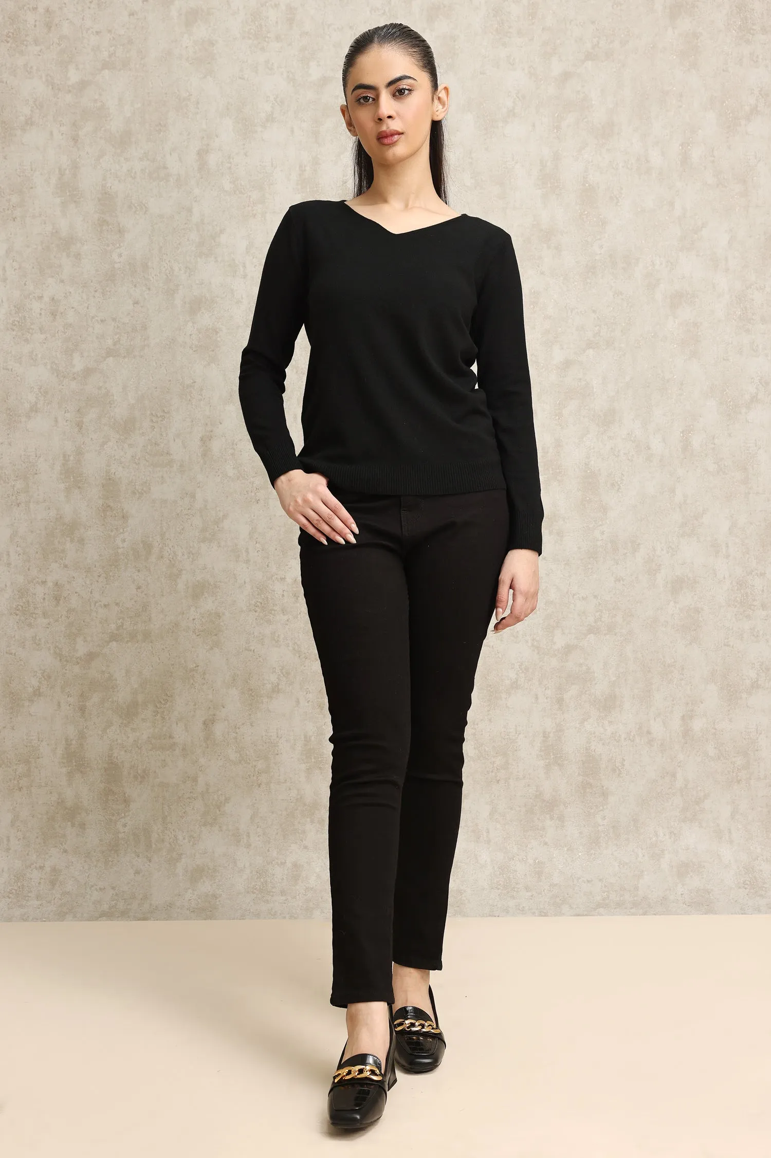 KNIT V-NECK SWEATER-BLACK