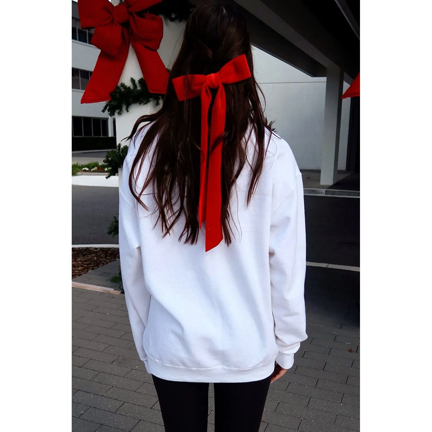 White Diverse Bow Embroidery Drop Shoulder Sweatshirt